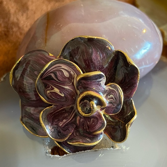 Purple Gardenia Brooch - Picture 2 of 5